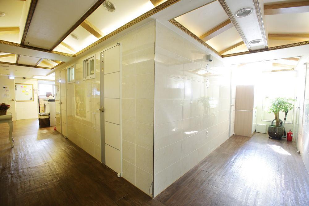 סיאול K-Pop Residence Myeongdong 1 מראה חיצוני תמונה