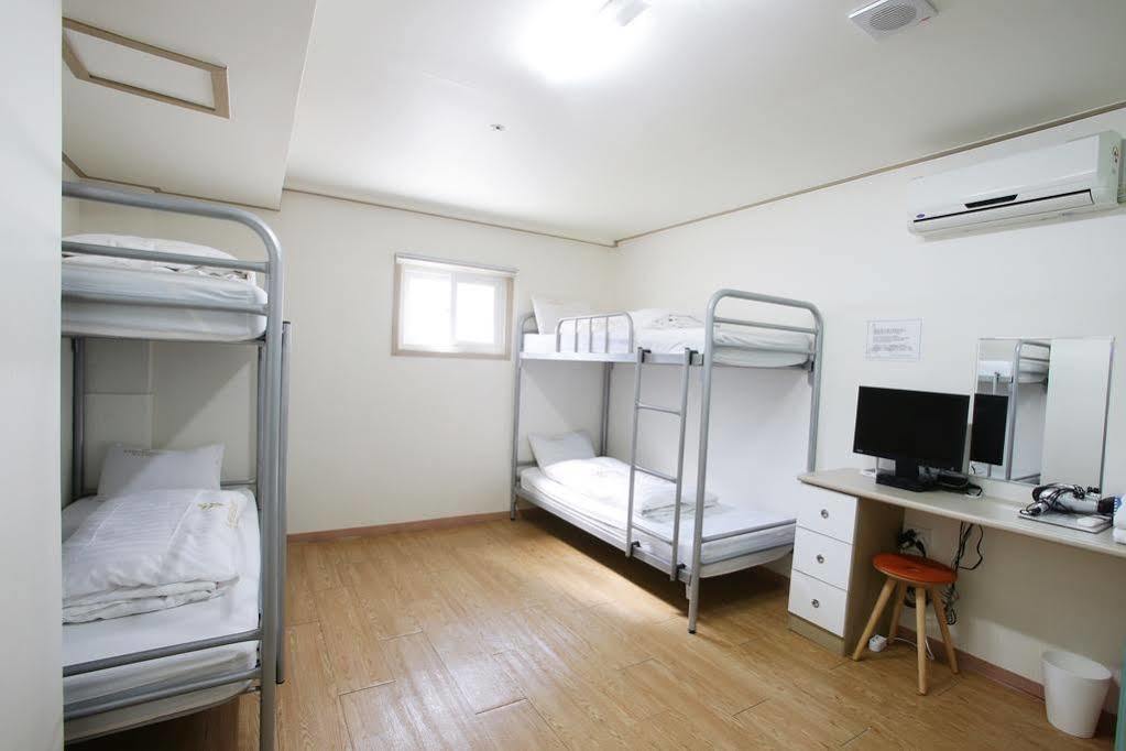 סיאול K-Pop Residence Myeongdong 1 מראה חיצוני תמונה