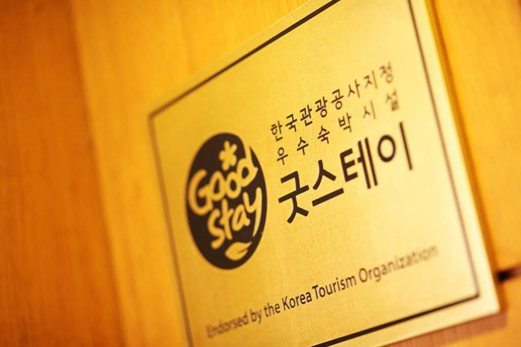 סיאול K-Pop Residence Myeongdong 1 מראה חיצוני תמונה